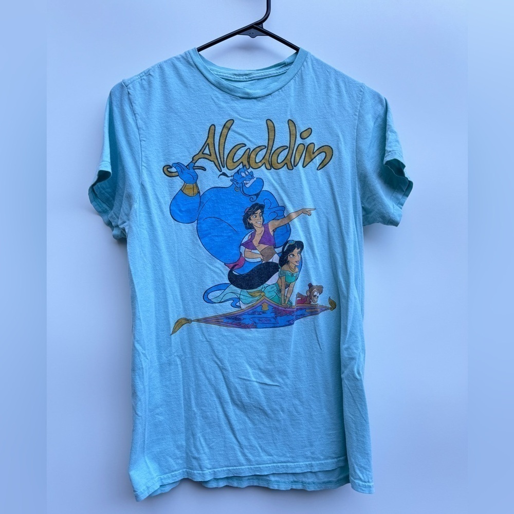 Disney Aladdin Jasmine Genie Magic Carpet Ride Light Green Cotton T Shirt Small
